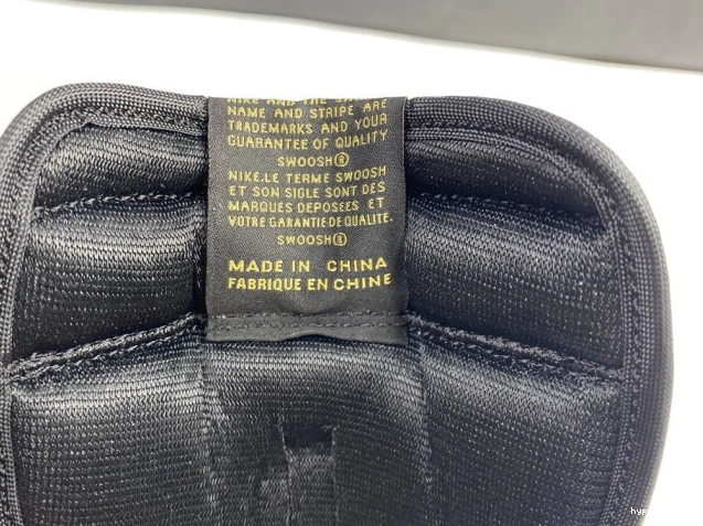 GOLD METALLIC 1 555088-032 AIR RETRO HIGH JORDAN BLACK (2020) 0912